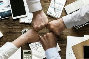 Krisis Menjadi Peluang Emas Memulai Bisnis dan Menjadi Miliuner