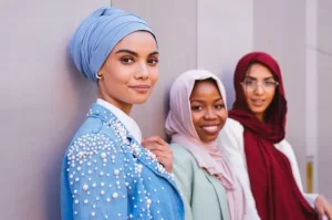 Gaya Hijab Trendi untuk Menghadapi Panasnya Hari