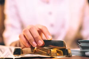 Keuntungan Finansial dari Berinvestasi Emas yang Bisa Anda Rasakan