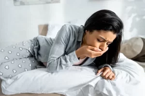 Waspadai 8 Penyebab Muntah Darah, dari Sepele hingga Serius