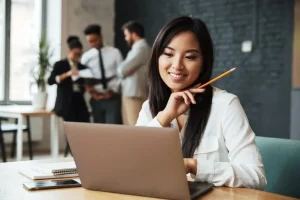 Kerja Online untuk Pelajar & Mahasiswa: 7 Ide Menghasilkan Uang Sambil Kuliah
